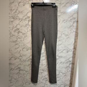 Zara Houndstooth Skinny Full Length Pants With Zipper on The Back of Leg Size S